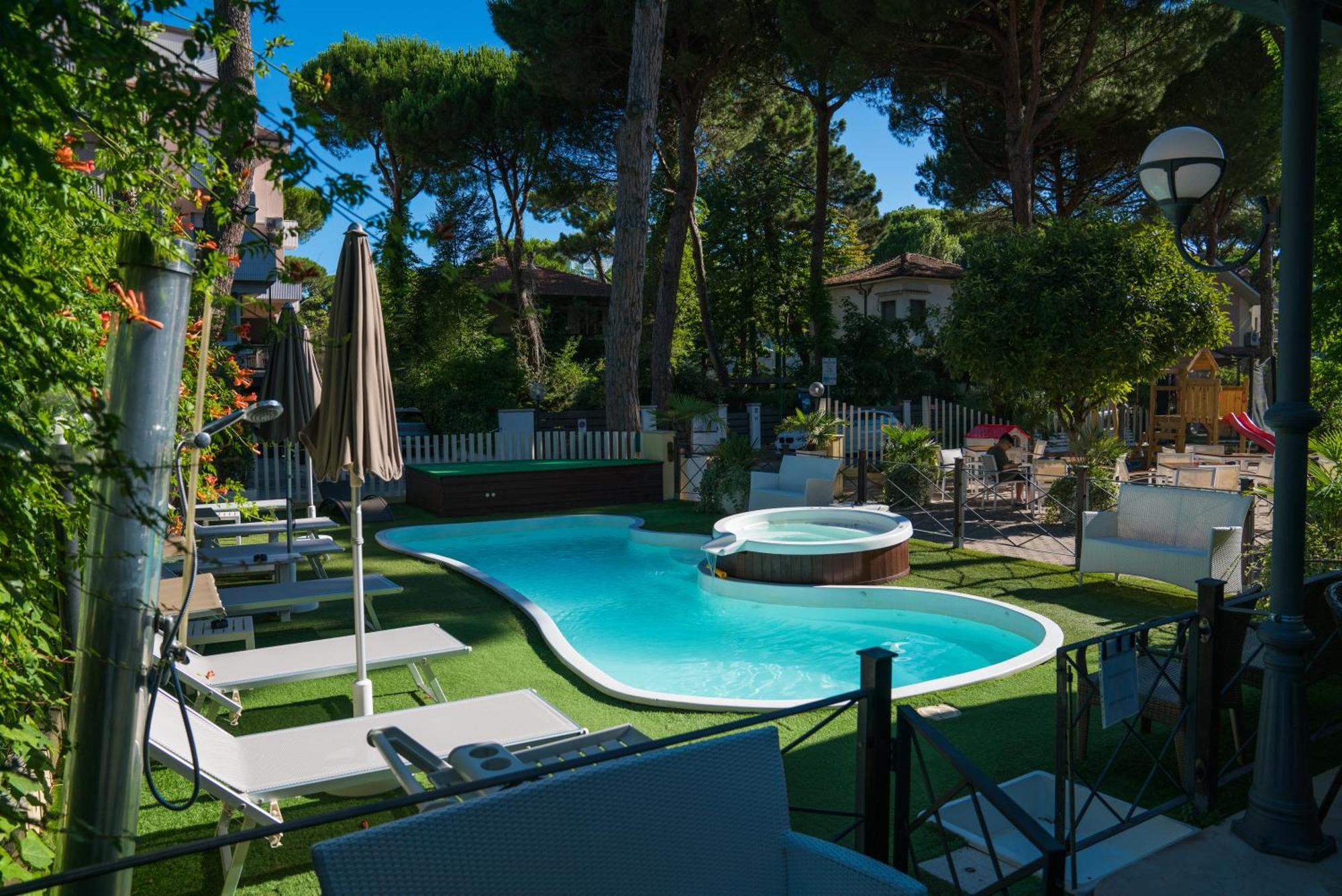 Hotel Europa Milano Marittima Esterno foto